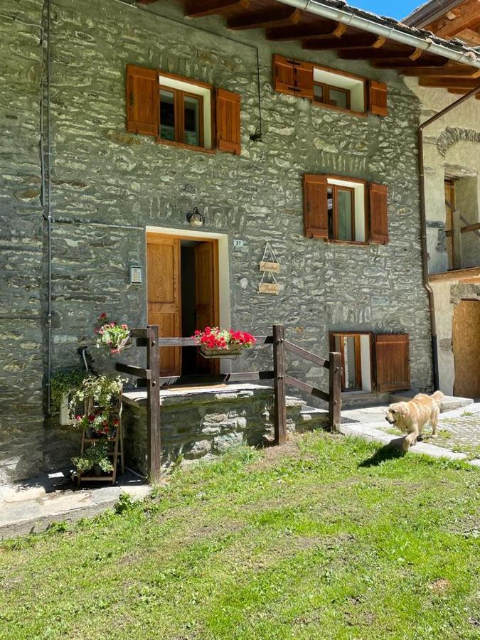 Apartamento Bouque Georgeoline Rhêmes-Notre-Dame Exterior foto
